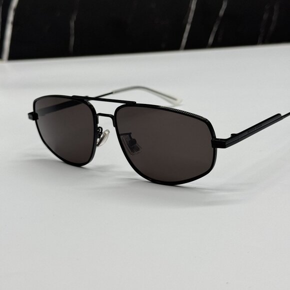 NEW BOTTEGA VENETA BV1125S 001 AVIATOR BLACK UNISEX SUNGLASSES BOTTEGA VENETA - Picture 8 of 11